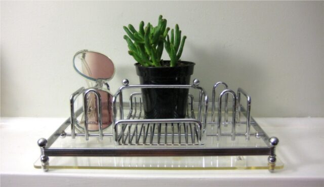vintage-silverware-caddy-6907684